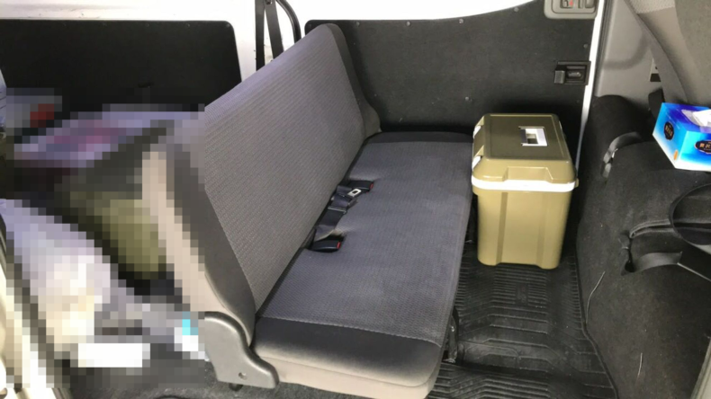 内装後方シート