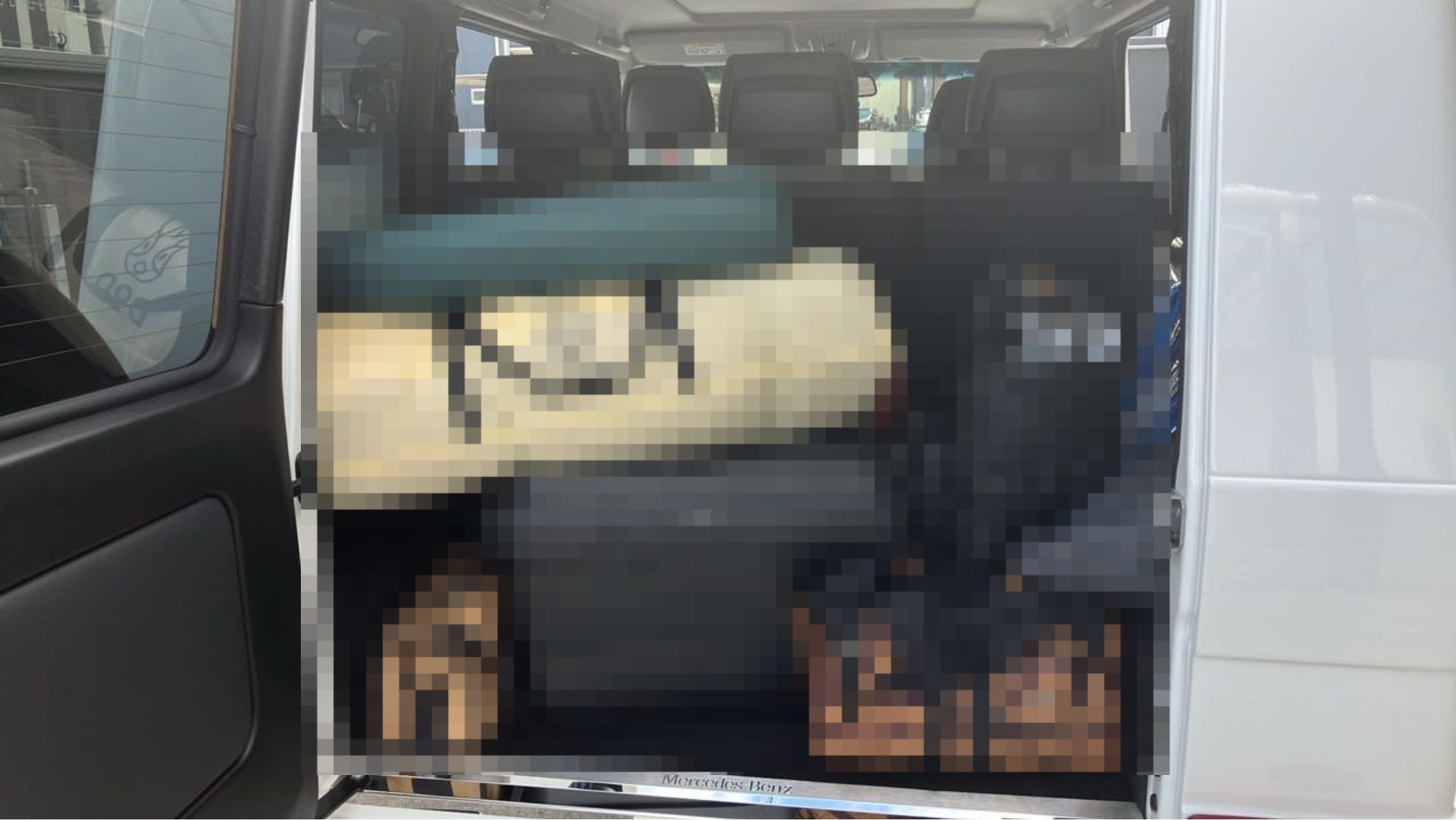 内装トランク