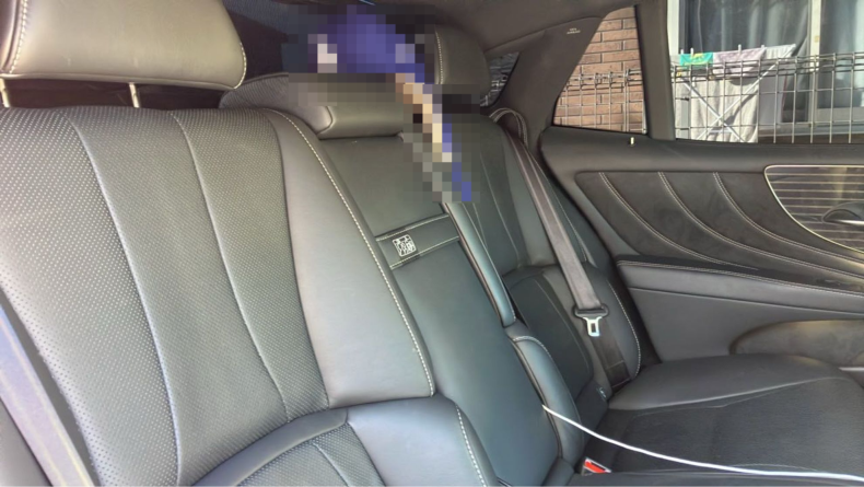 内装後方シート