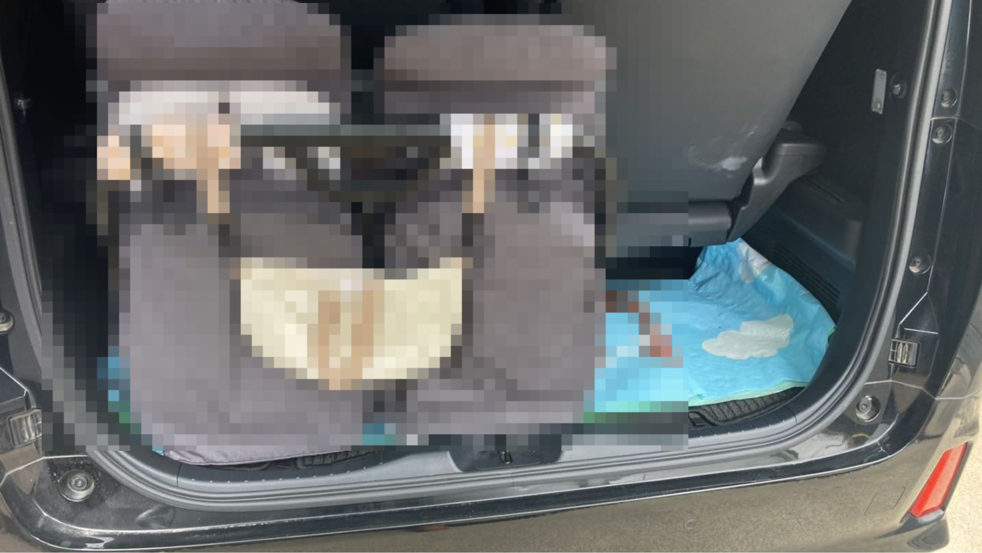 内装トランク
