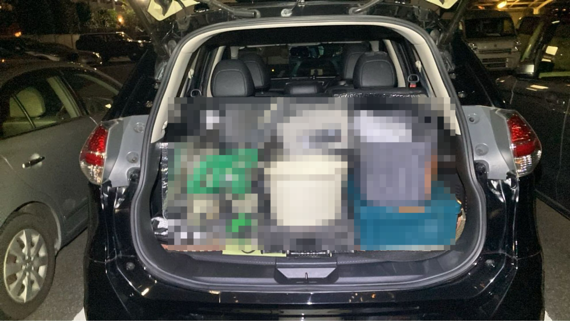 内装トランク