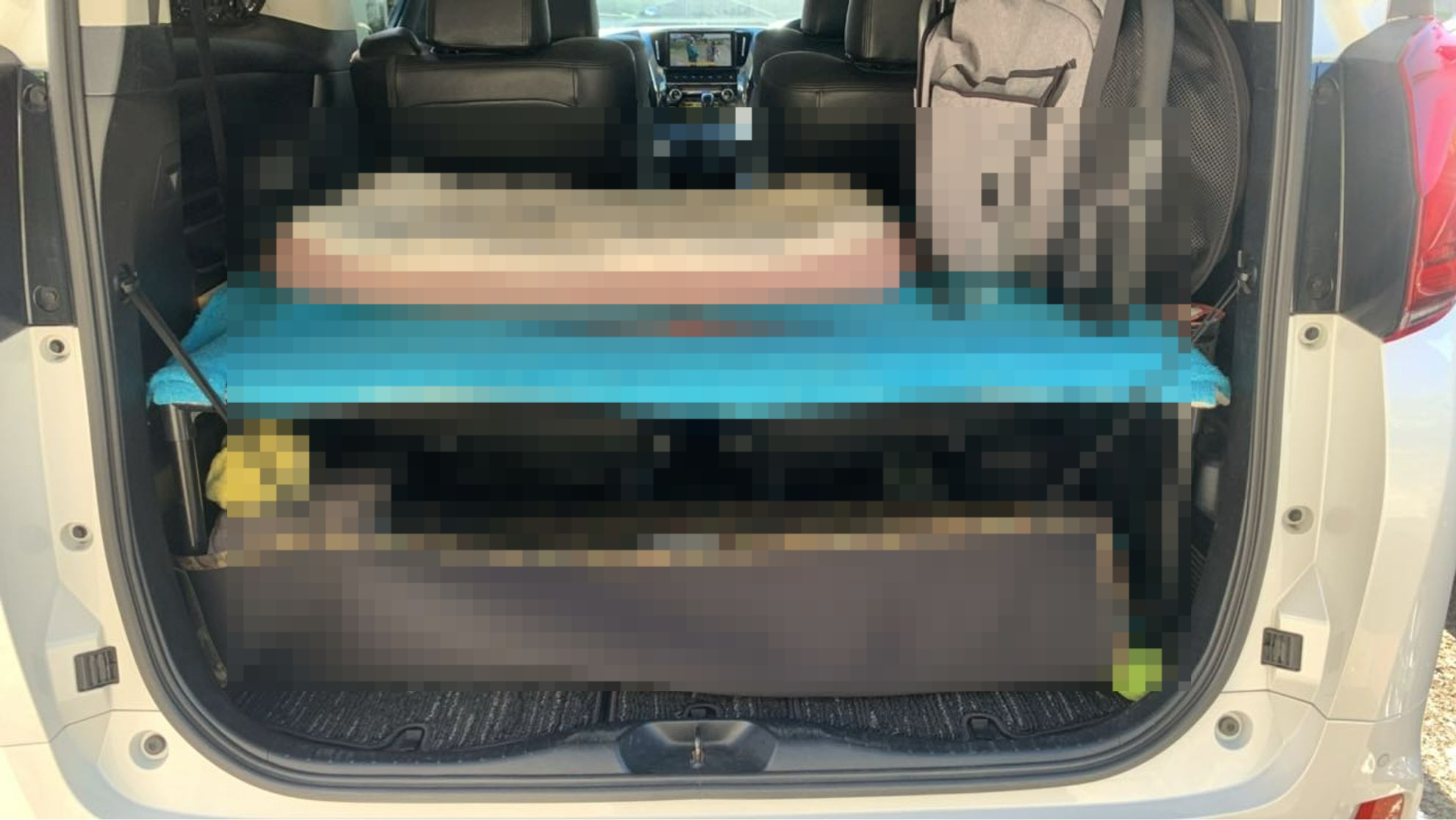 内装トランク