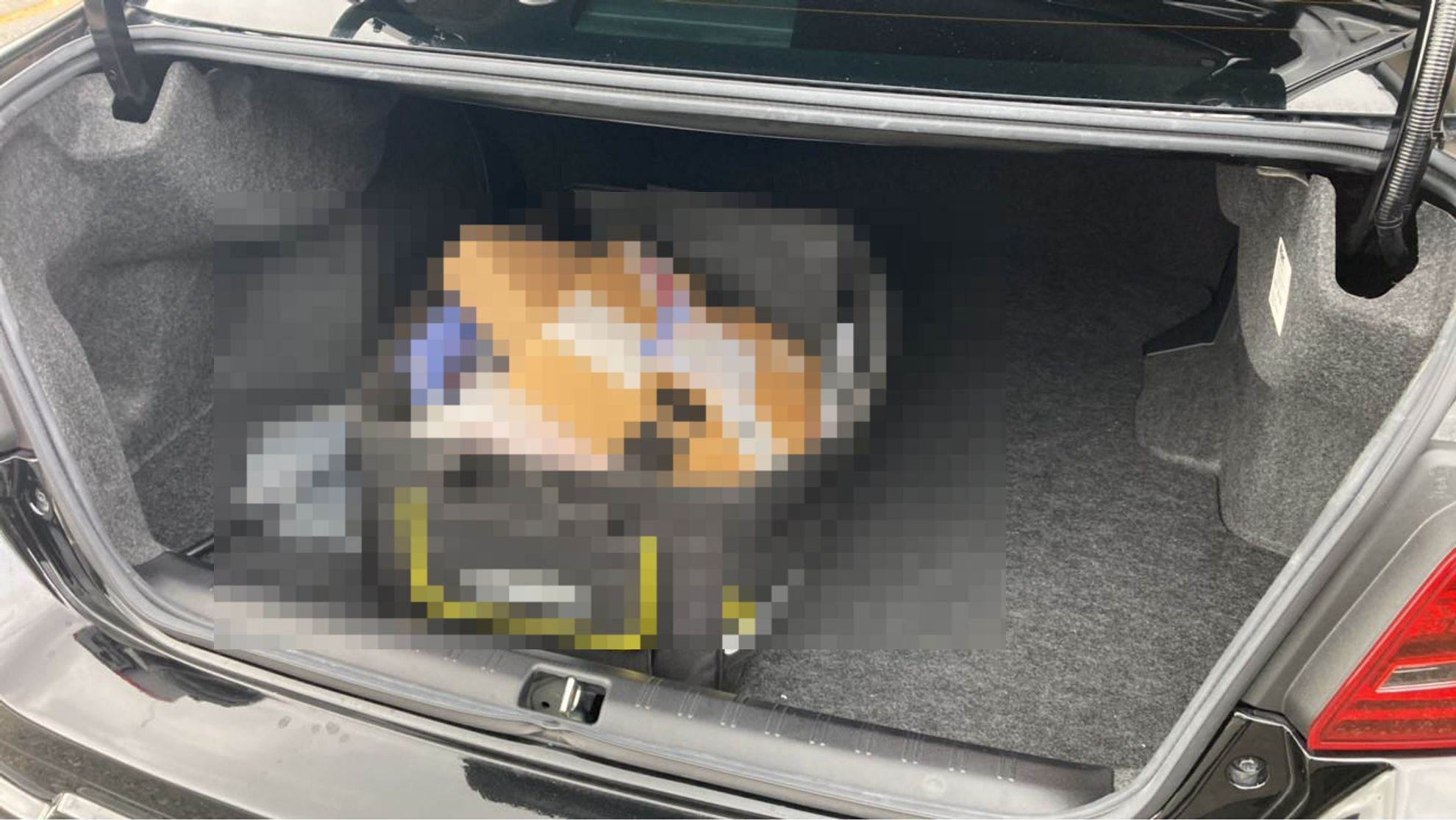 内装トランク