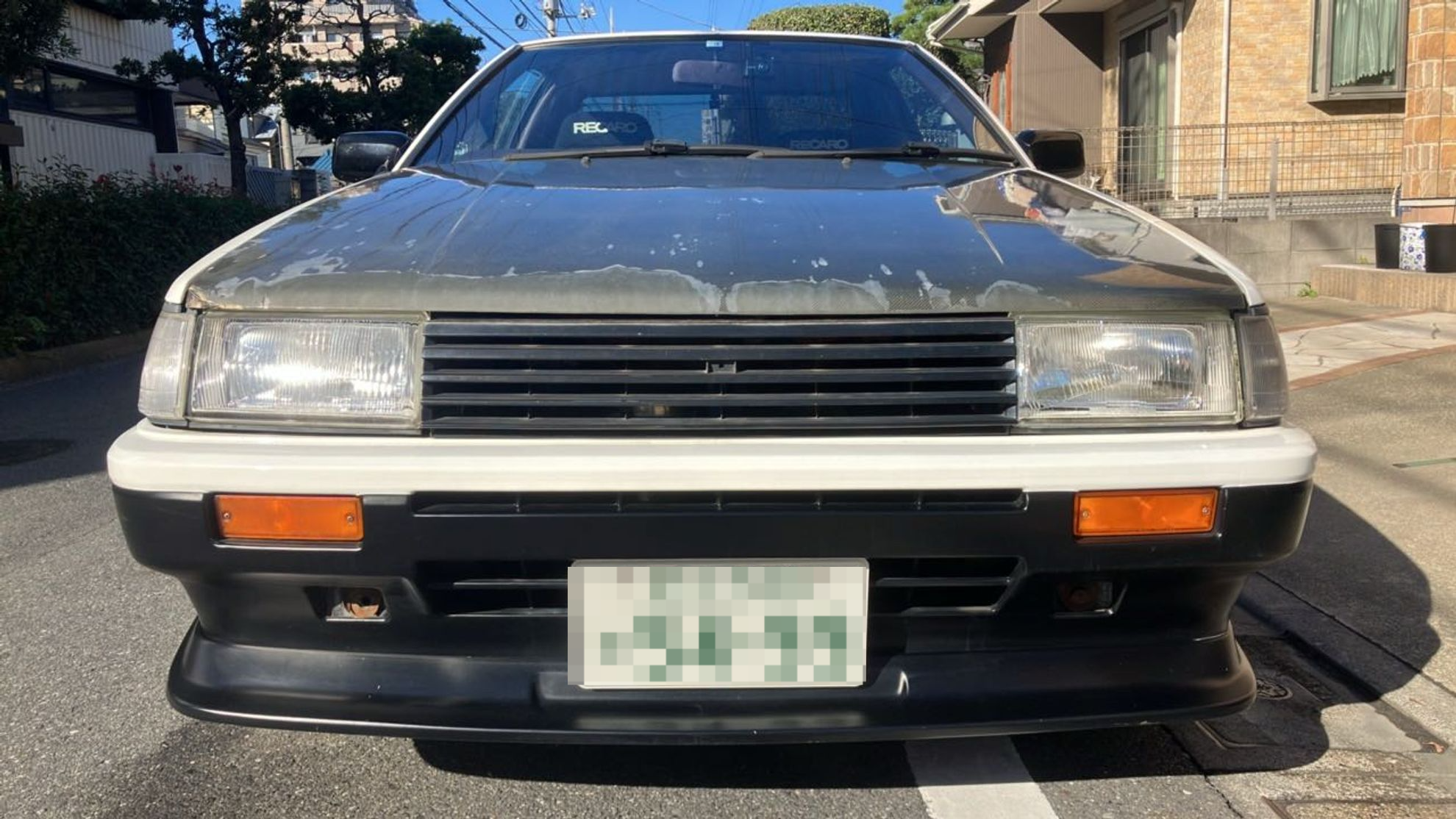 外装前方