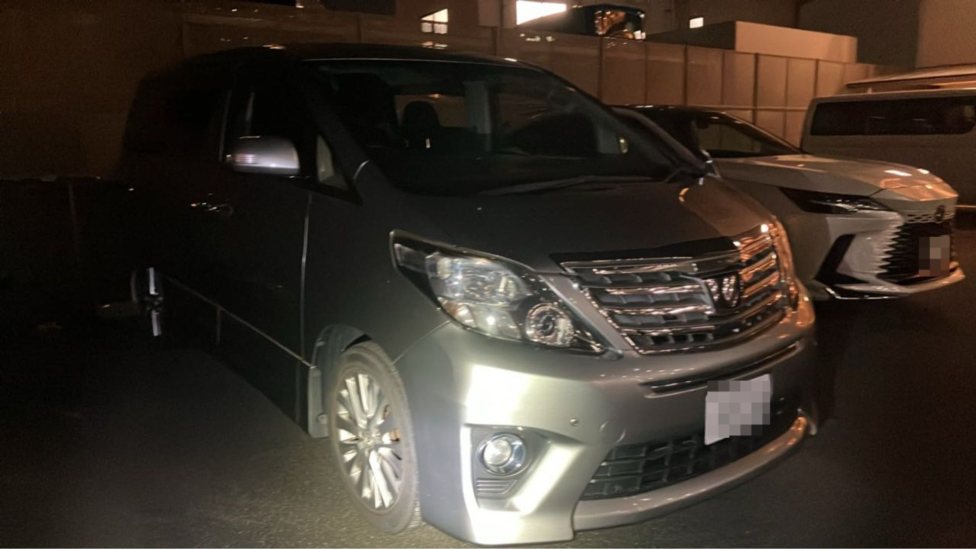 外装右前