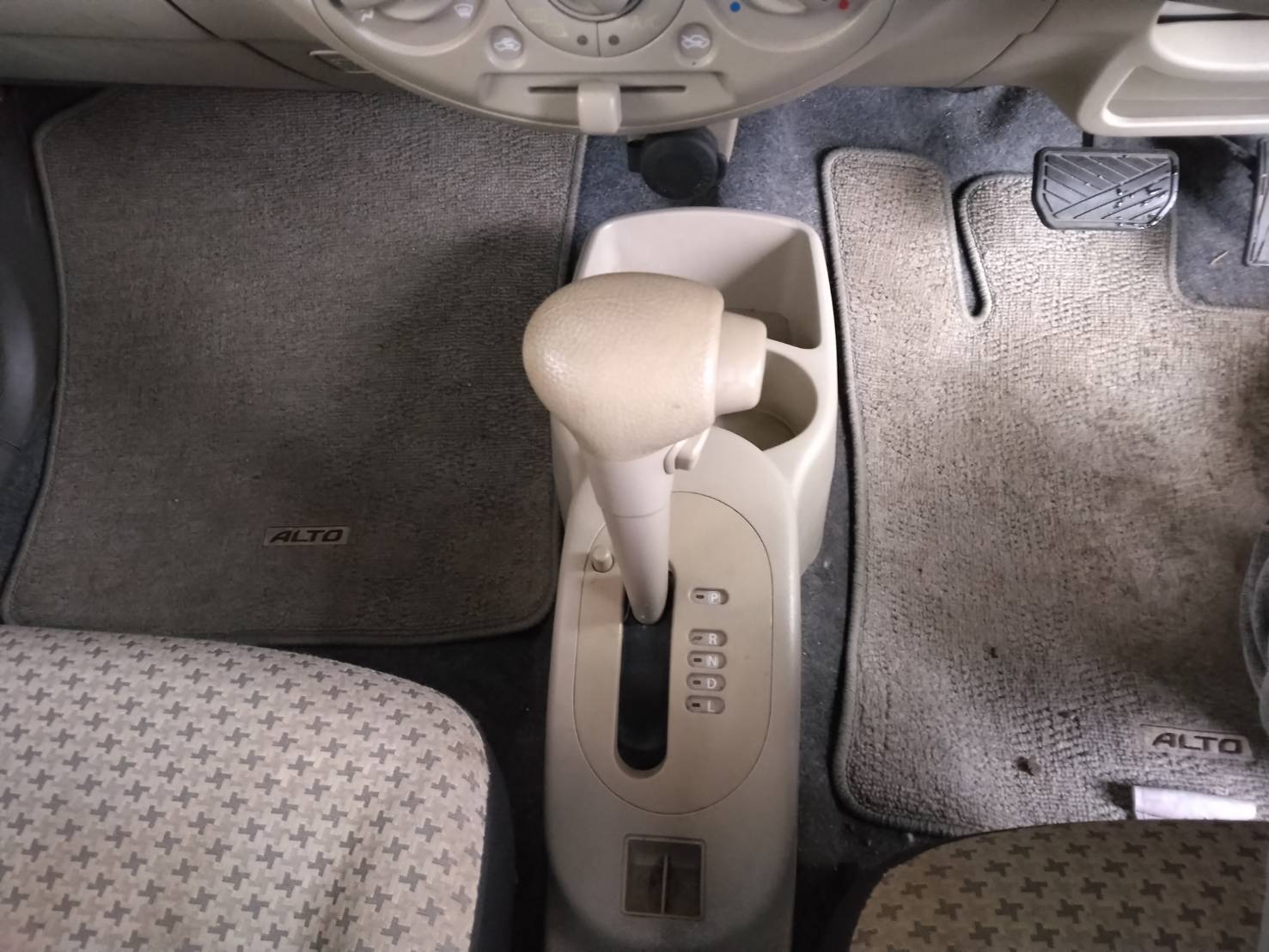 内装シフト