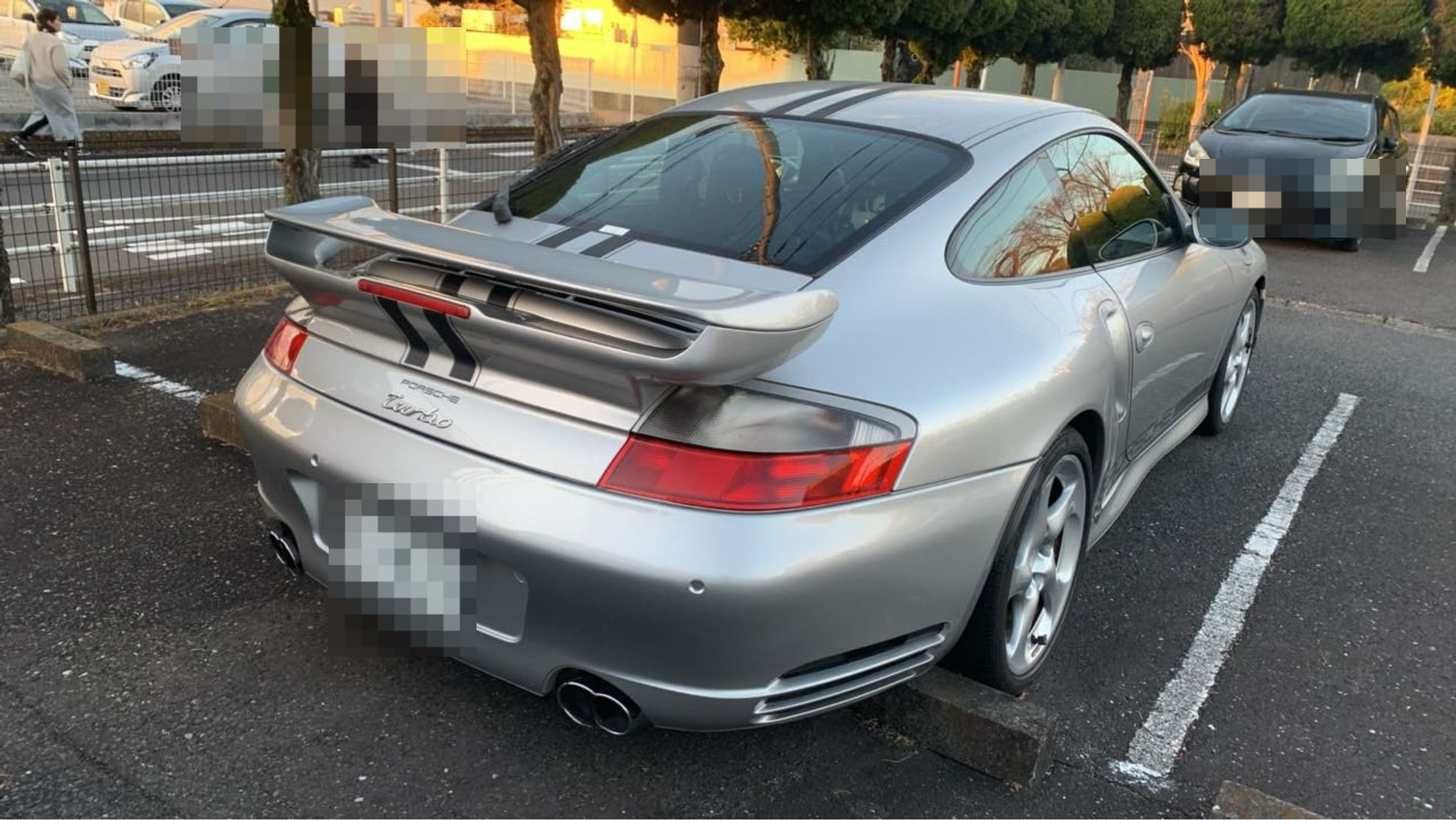 外装右後