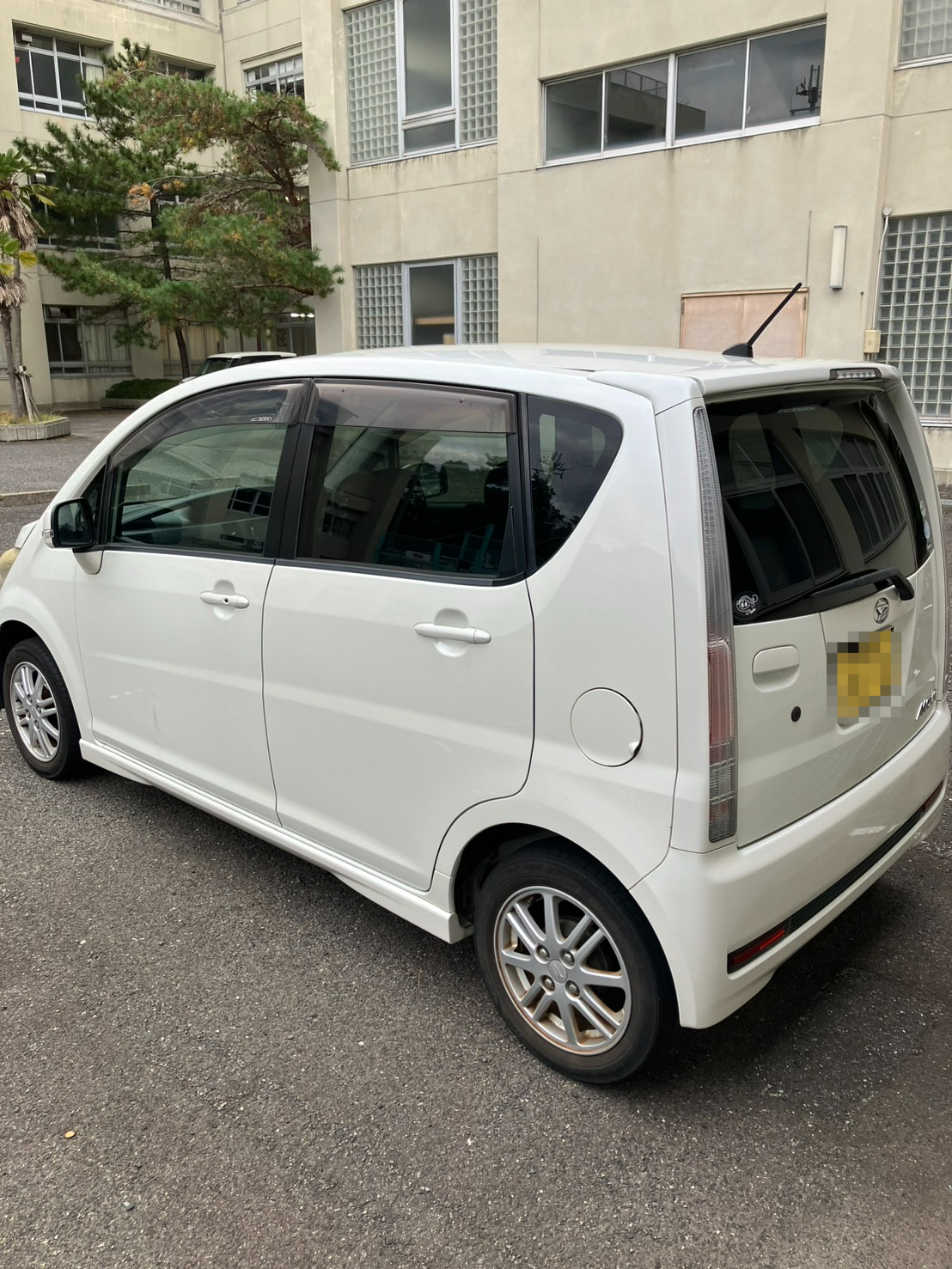 外装左後方