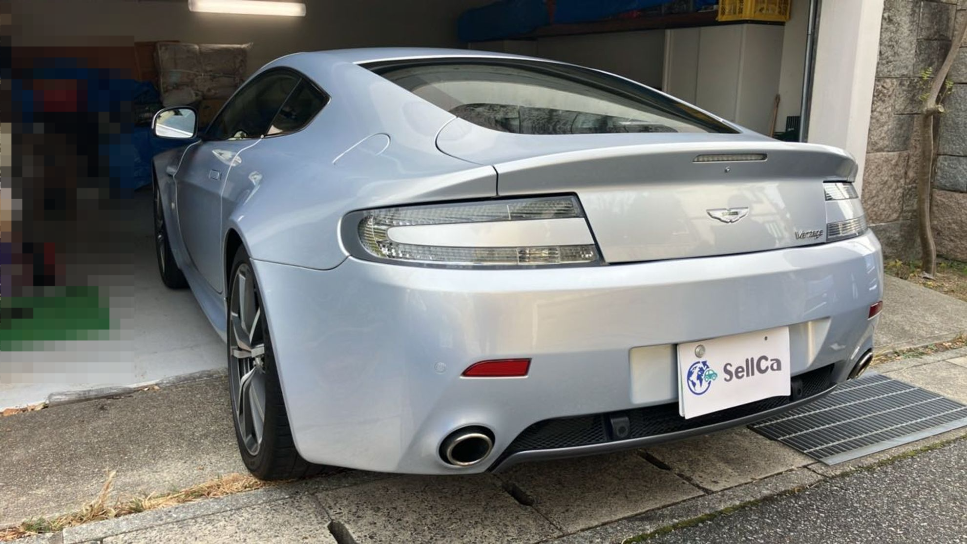 外装左後方
