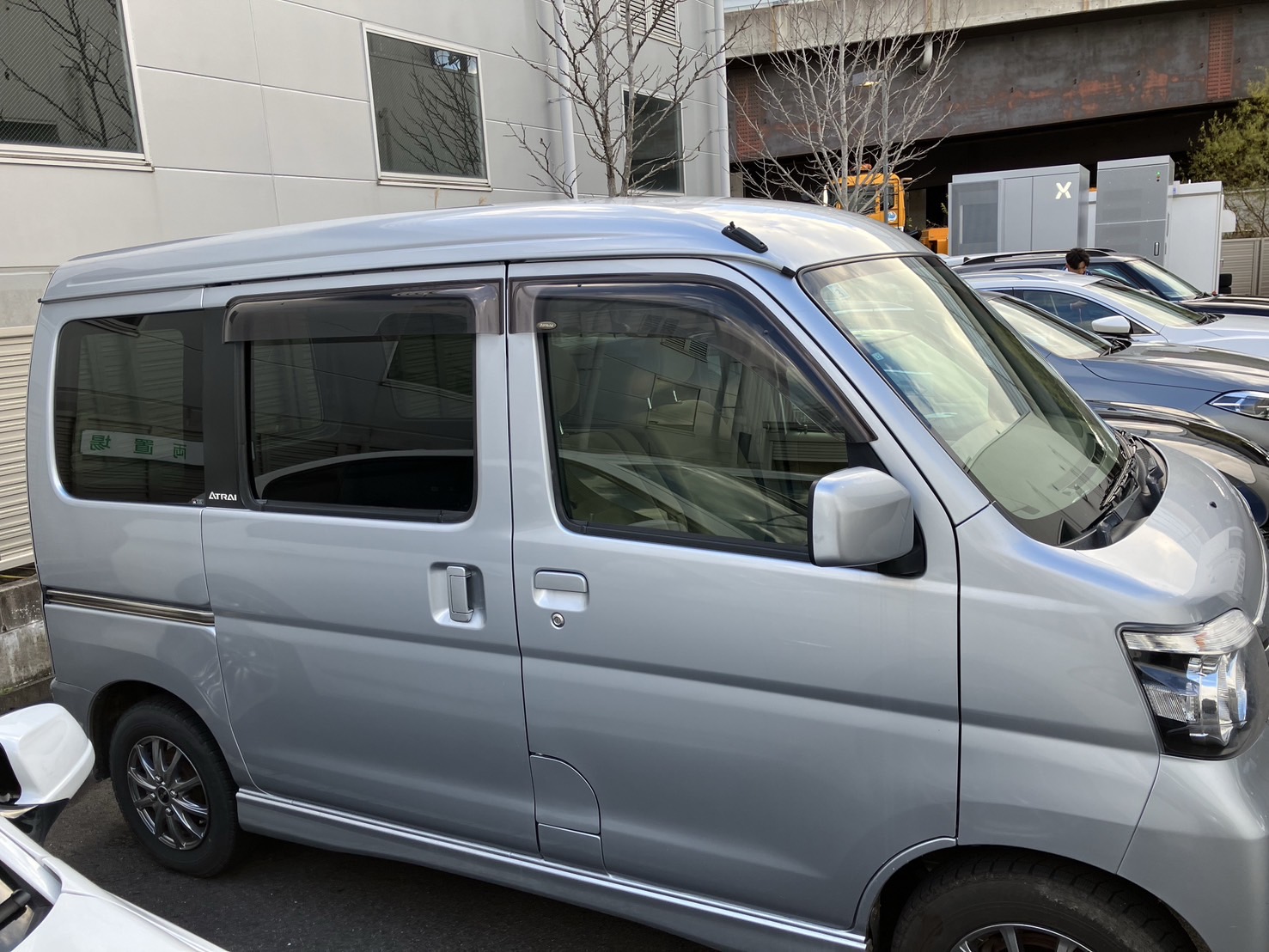 外装右