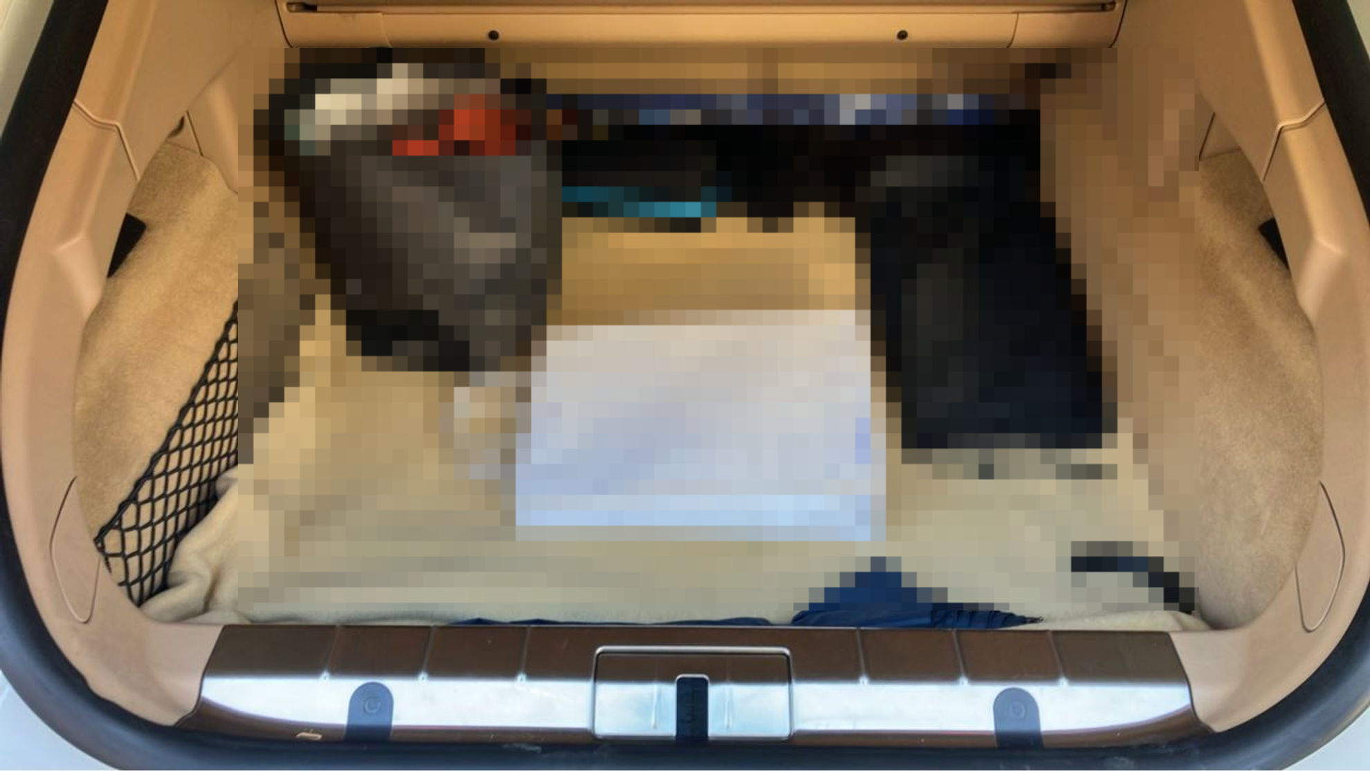 内装トランク