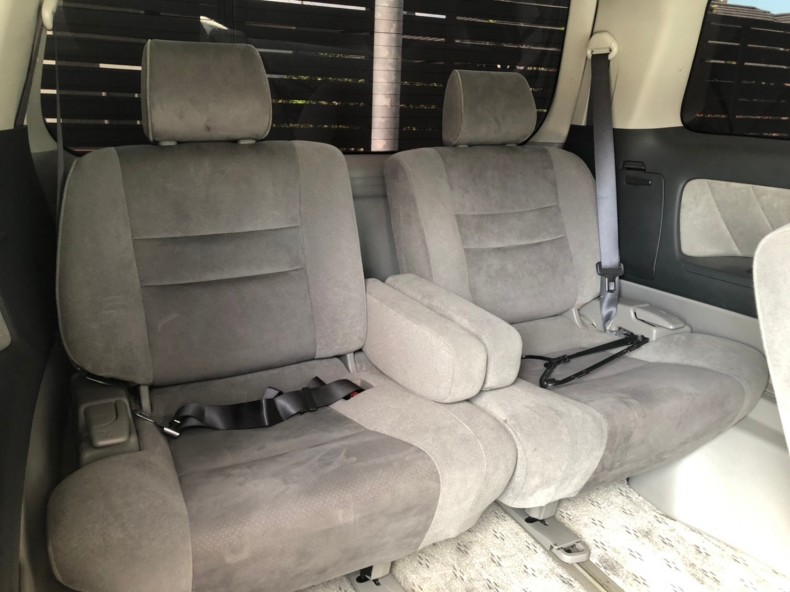 内装後方シート