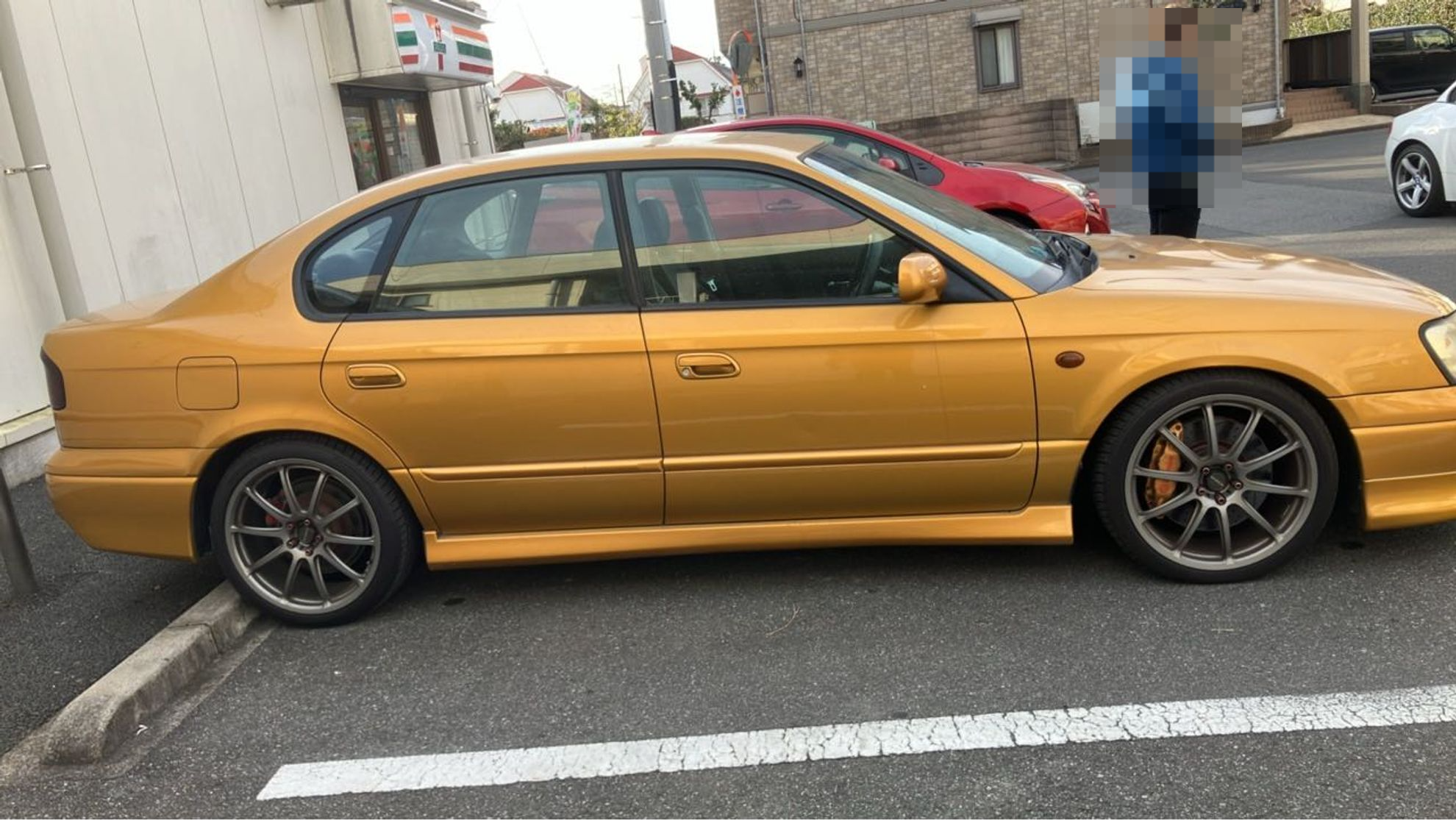 外装右