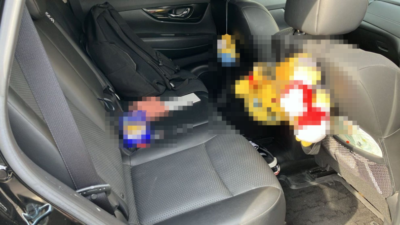 内装後方シート