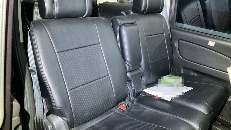 内装後方シート