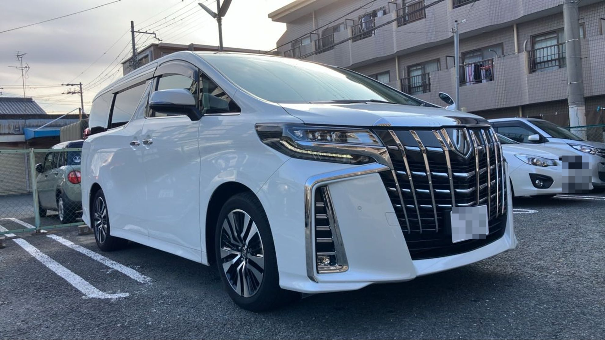 外装右前