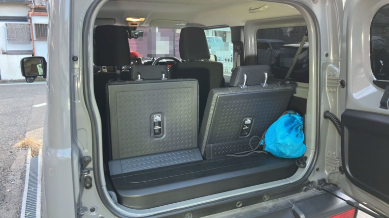 内装トランク