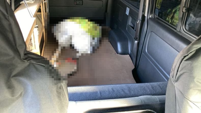 内装後方シート