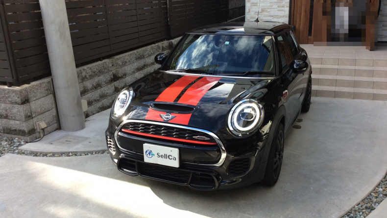 car_main_img