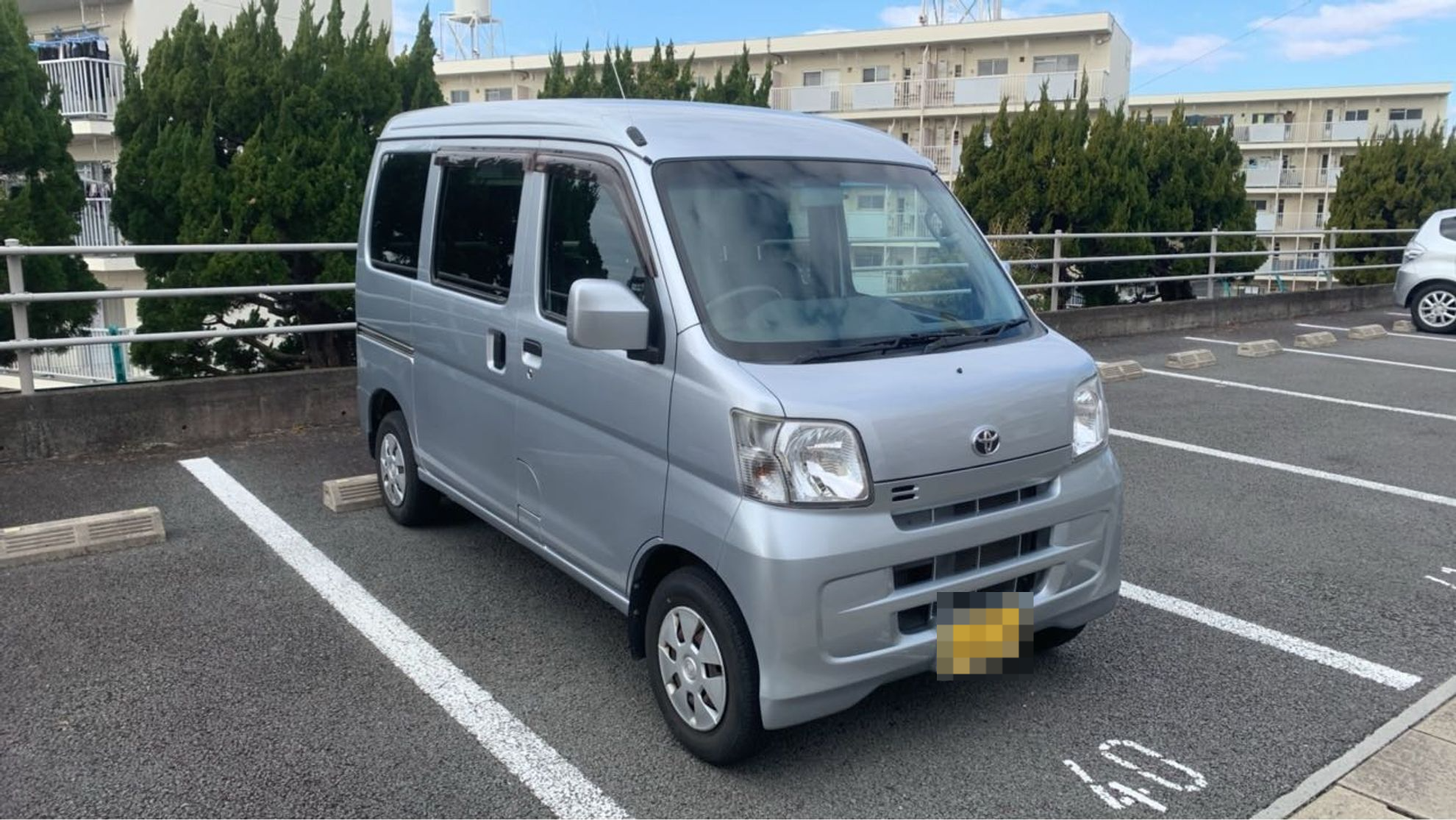 外装右前