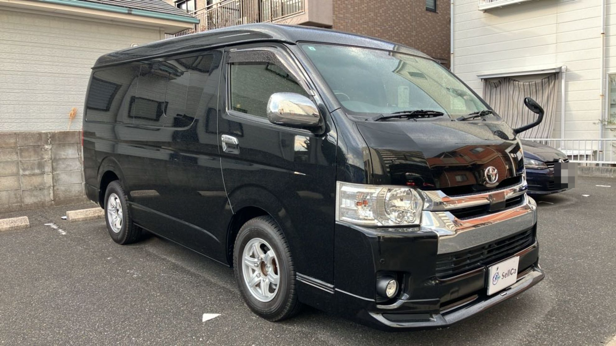 外装右前