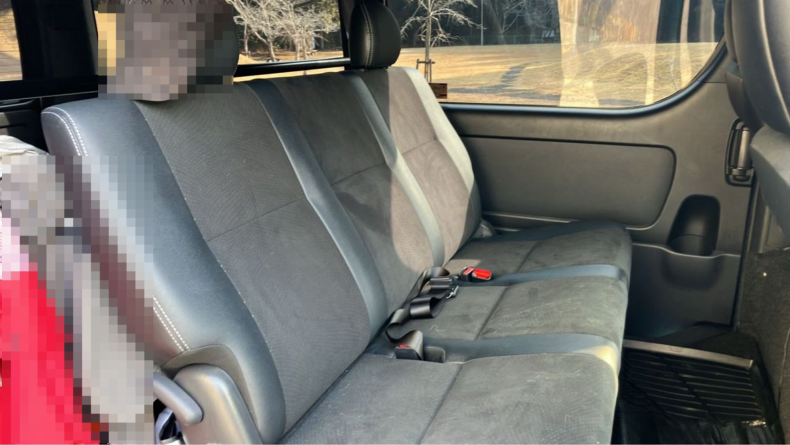 内装後方シート