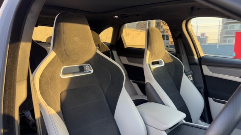 内装前方シート