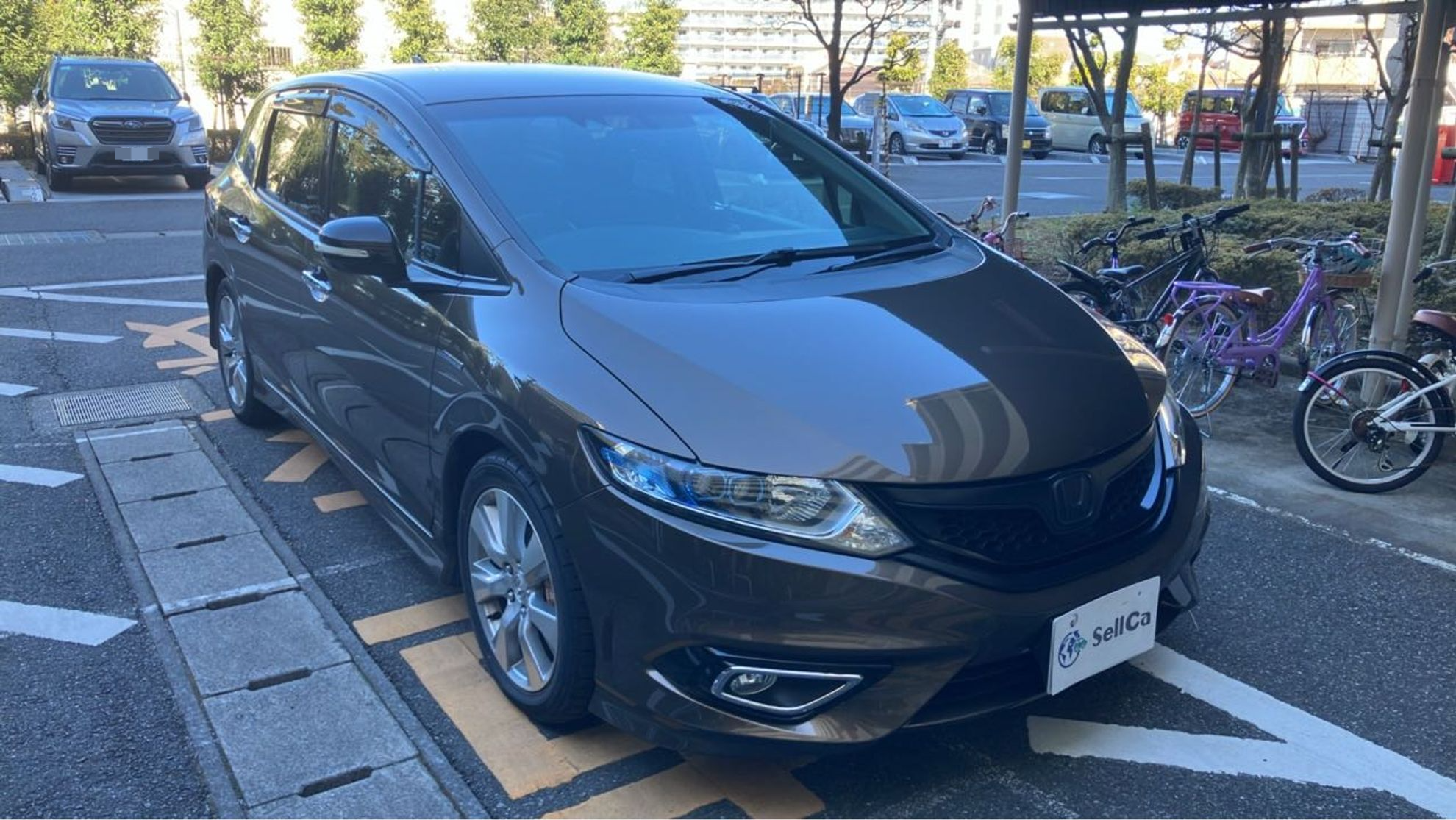 外装右前