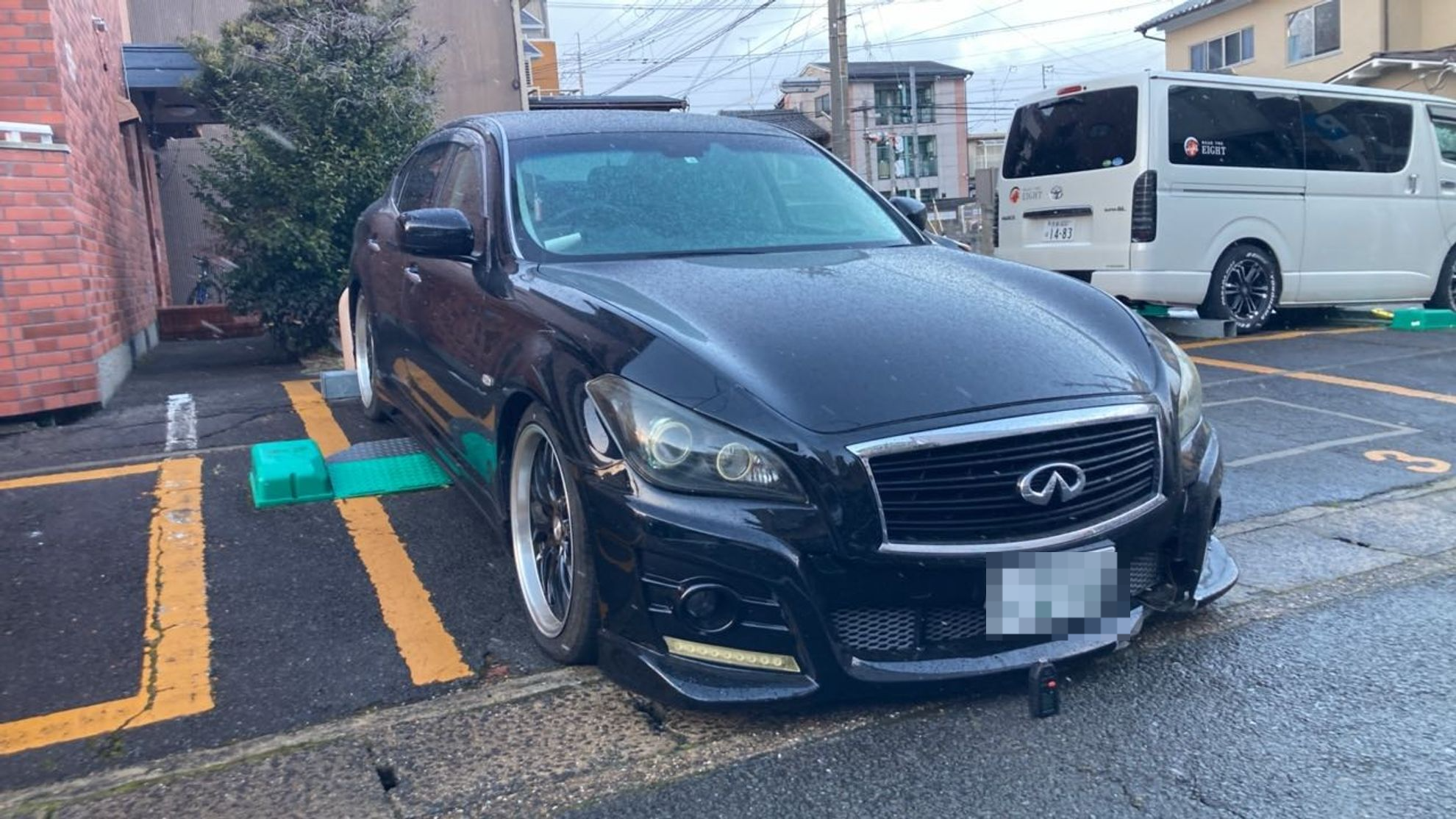 外装右前