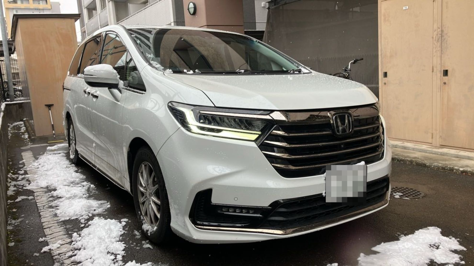 外装右前