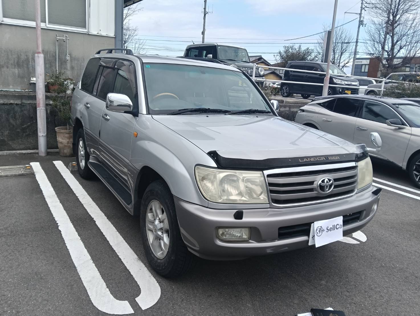 外装右前