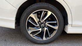 タイヤホイール後