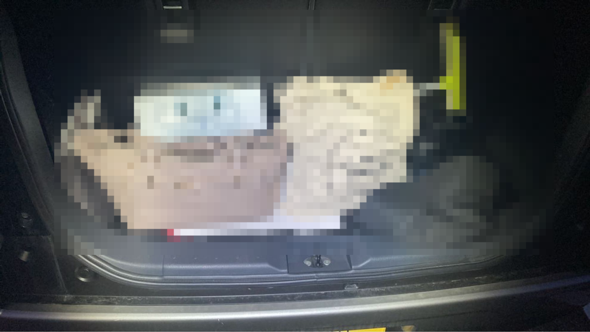 内装トランク