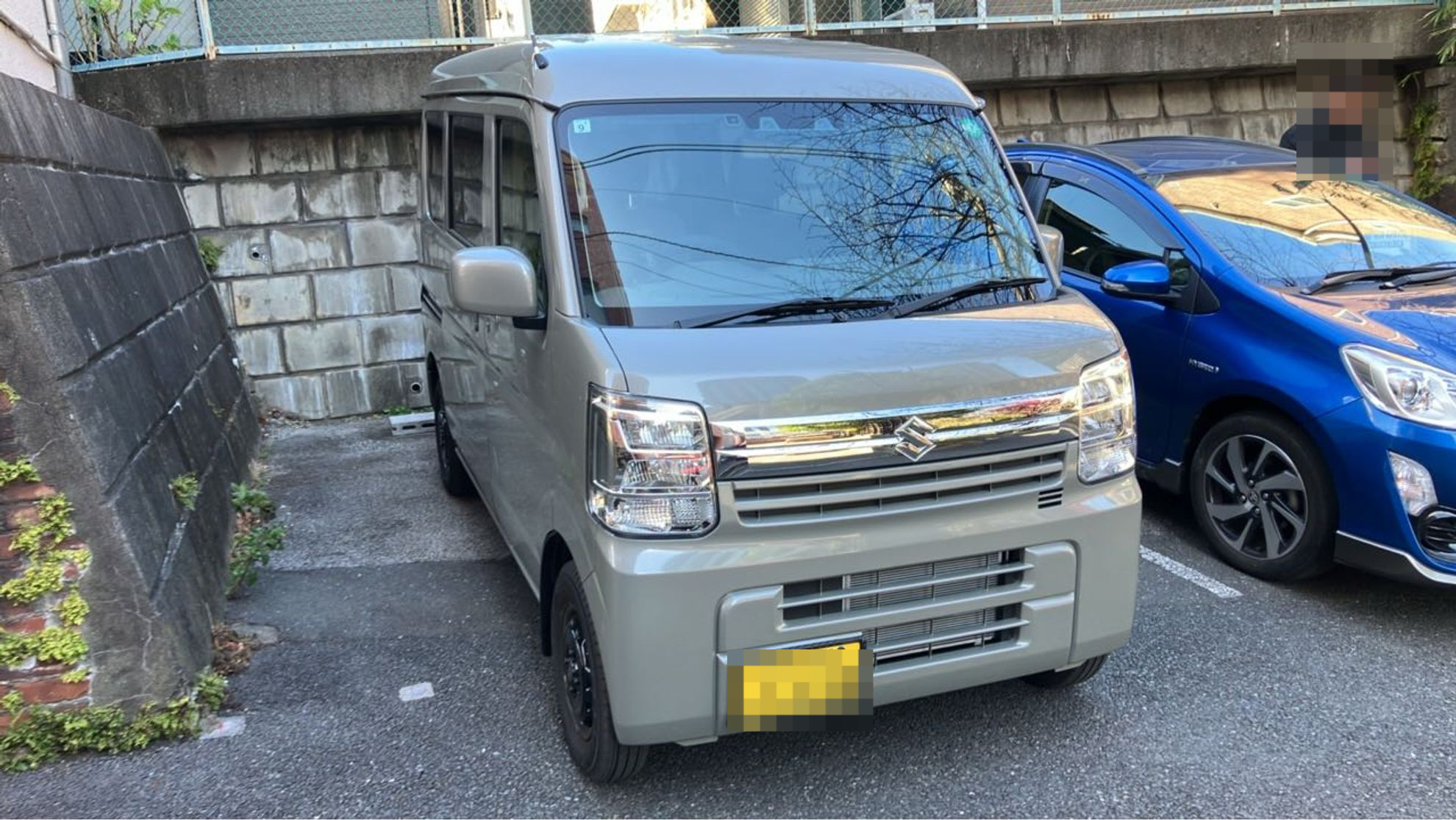 外装右前