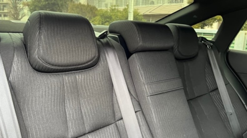 内装後方シート