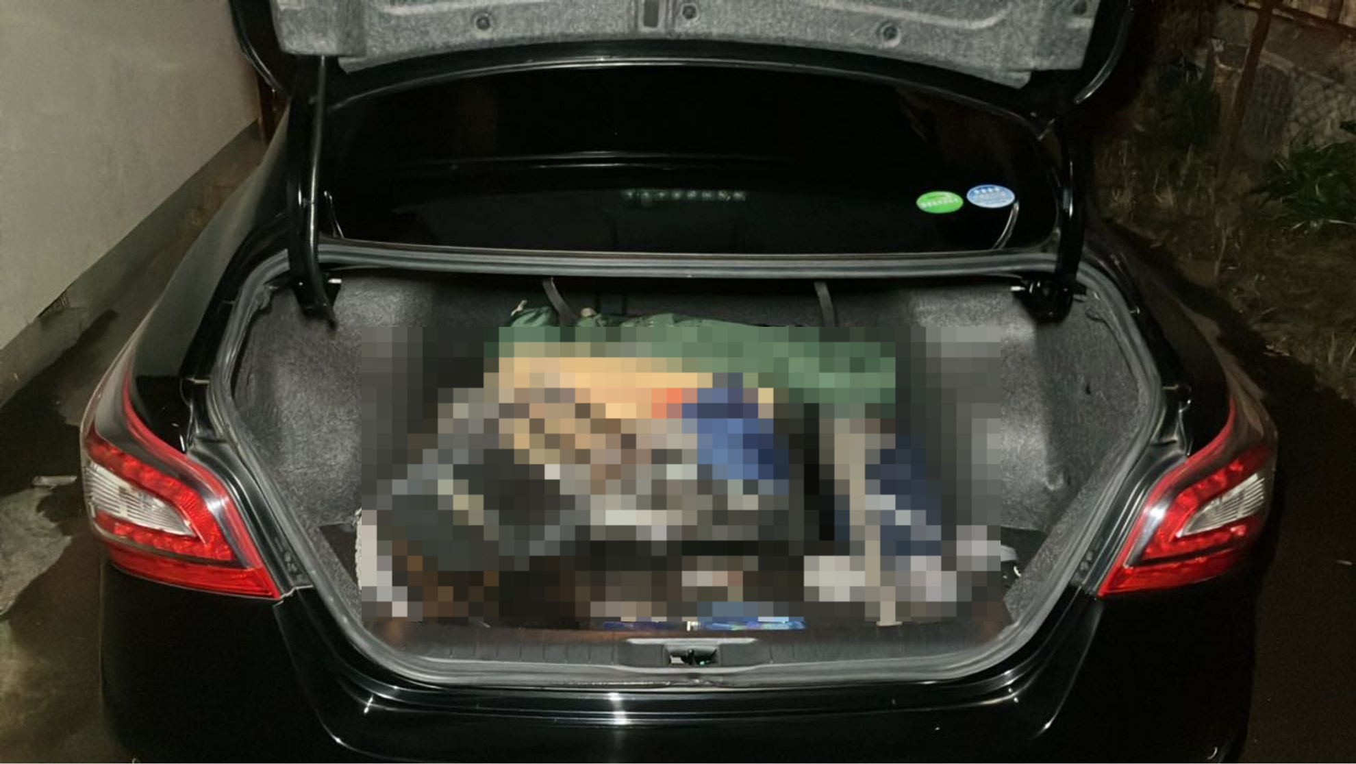 内装トランク