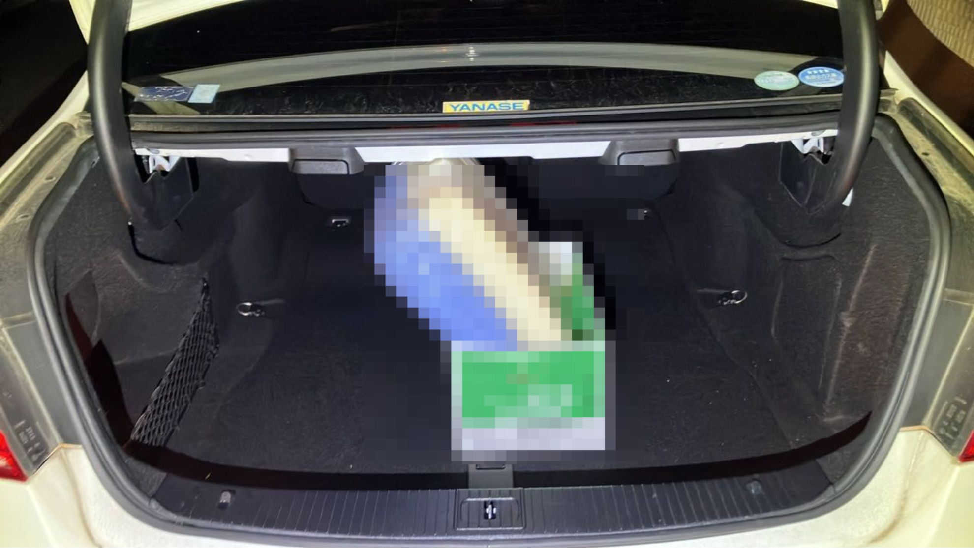 内装トランク