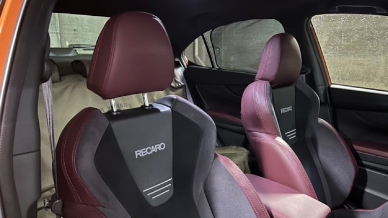 内装前方シート