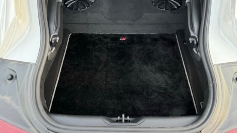 内装トランク