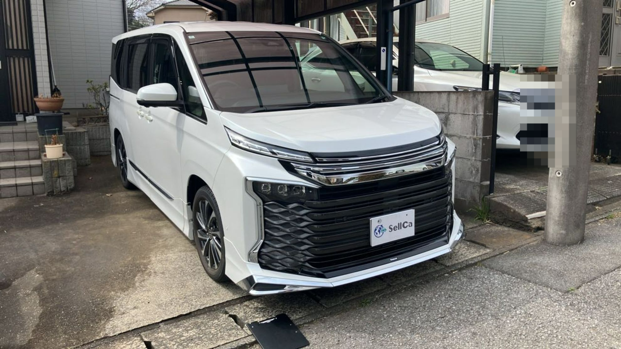 外装右前