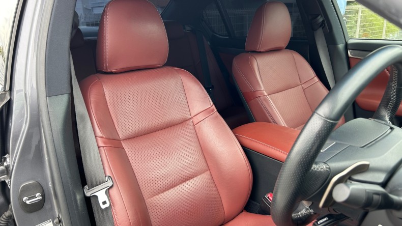 内装前方シート