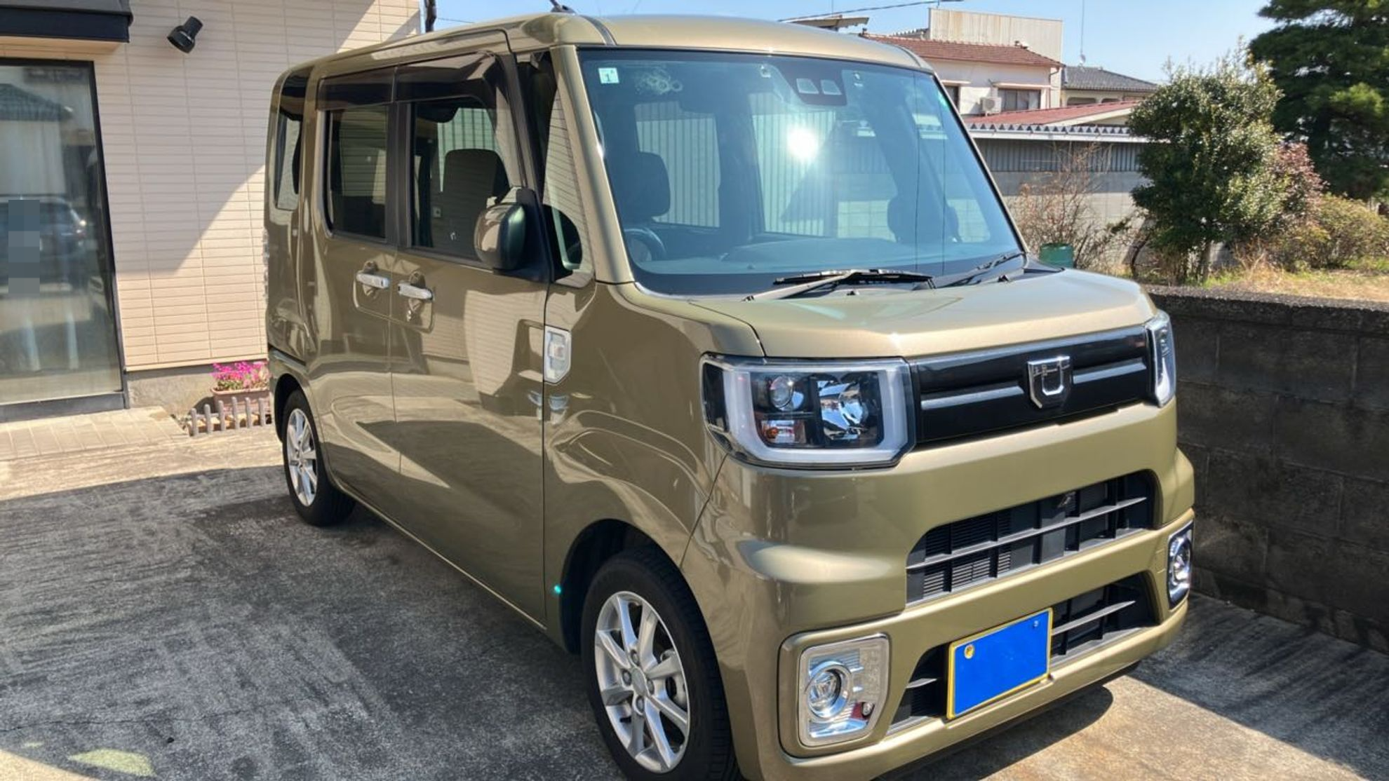 外装右前