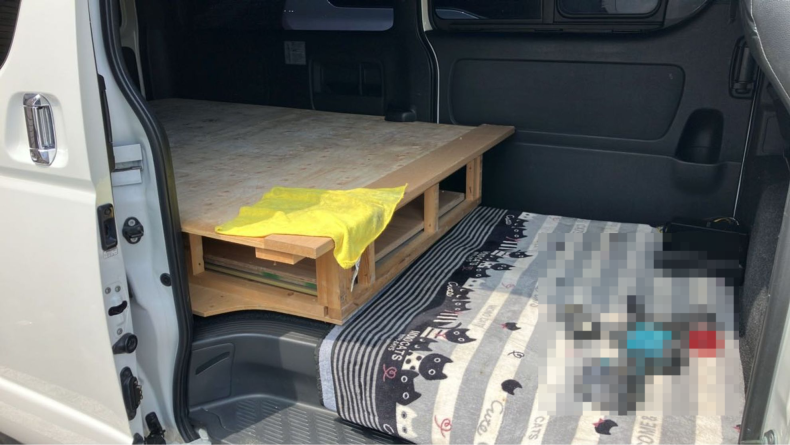 内装後方シート