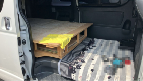 内装後方シート