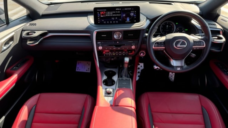 内装インパネ全体