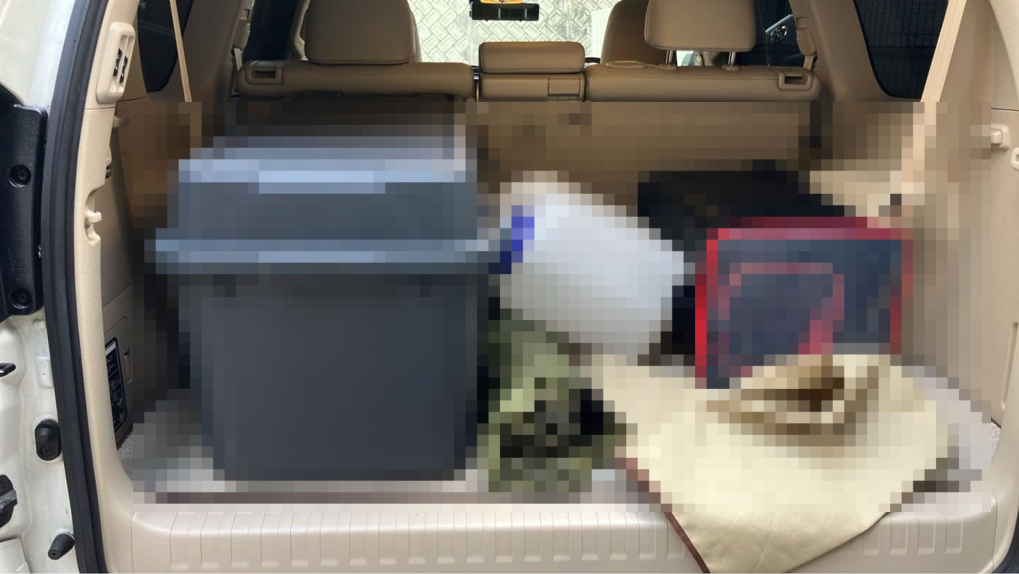 内装トランク