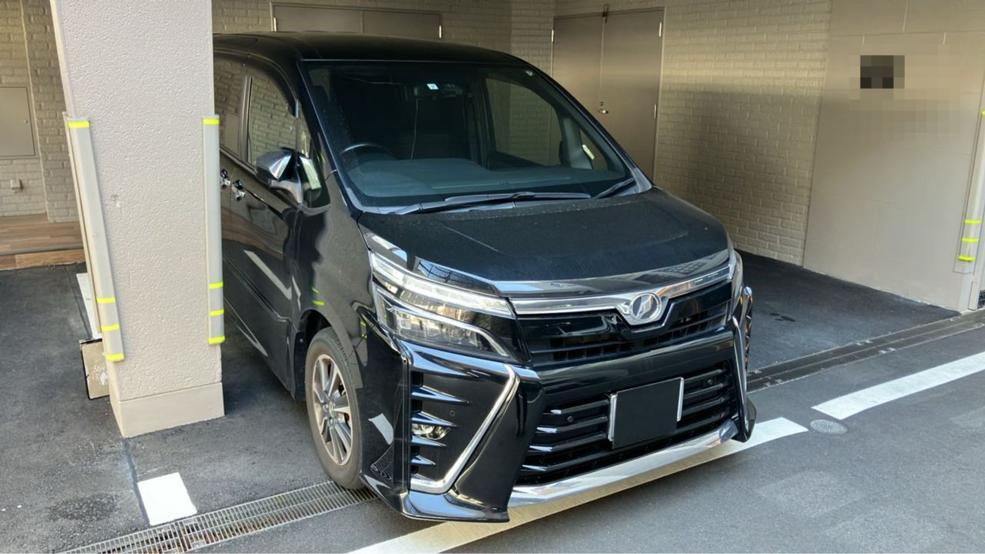 外装右前
