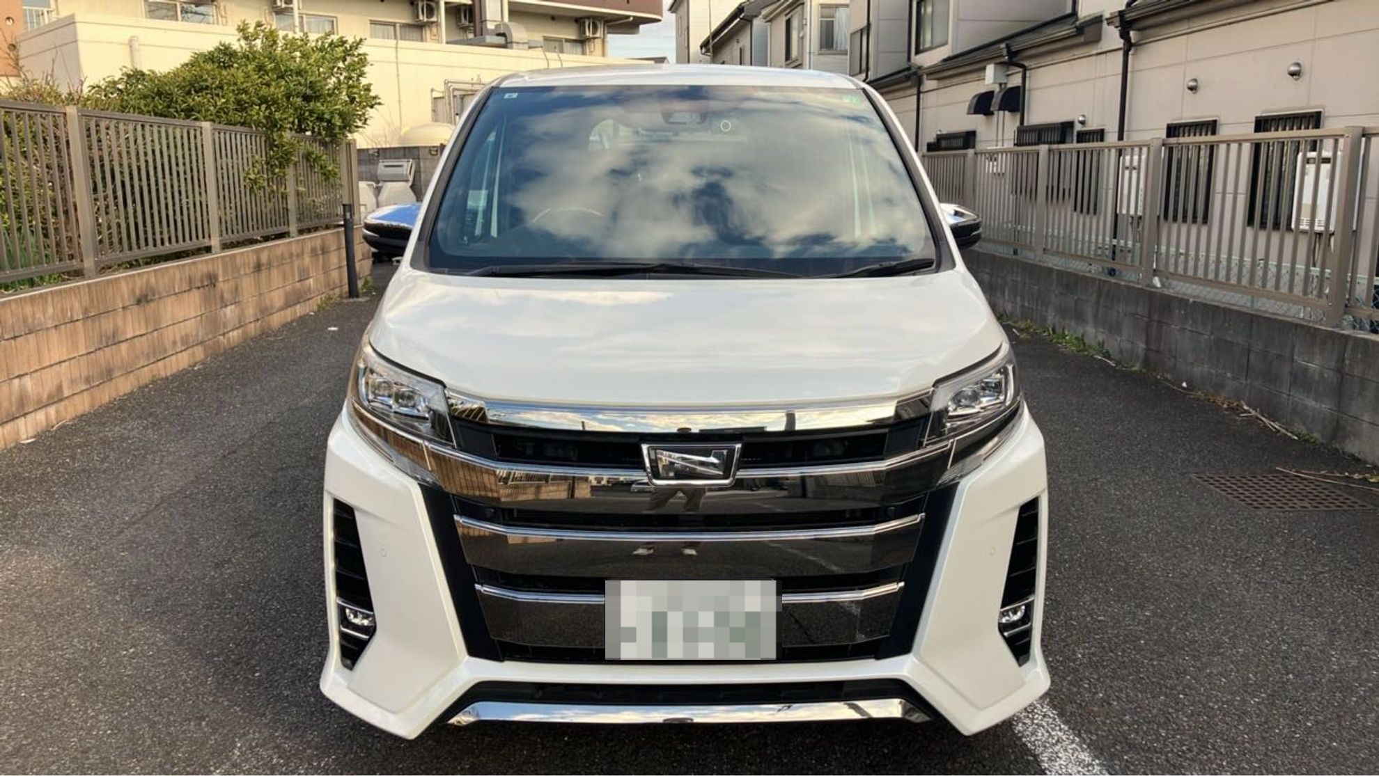 外装前方
