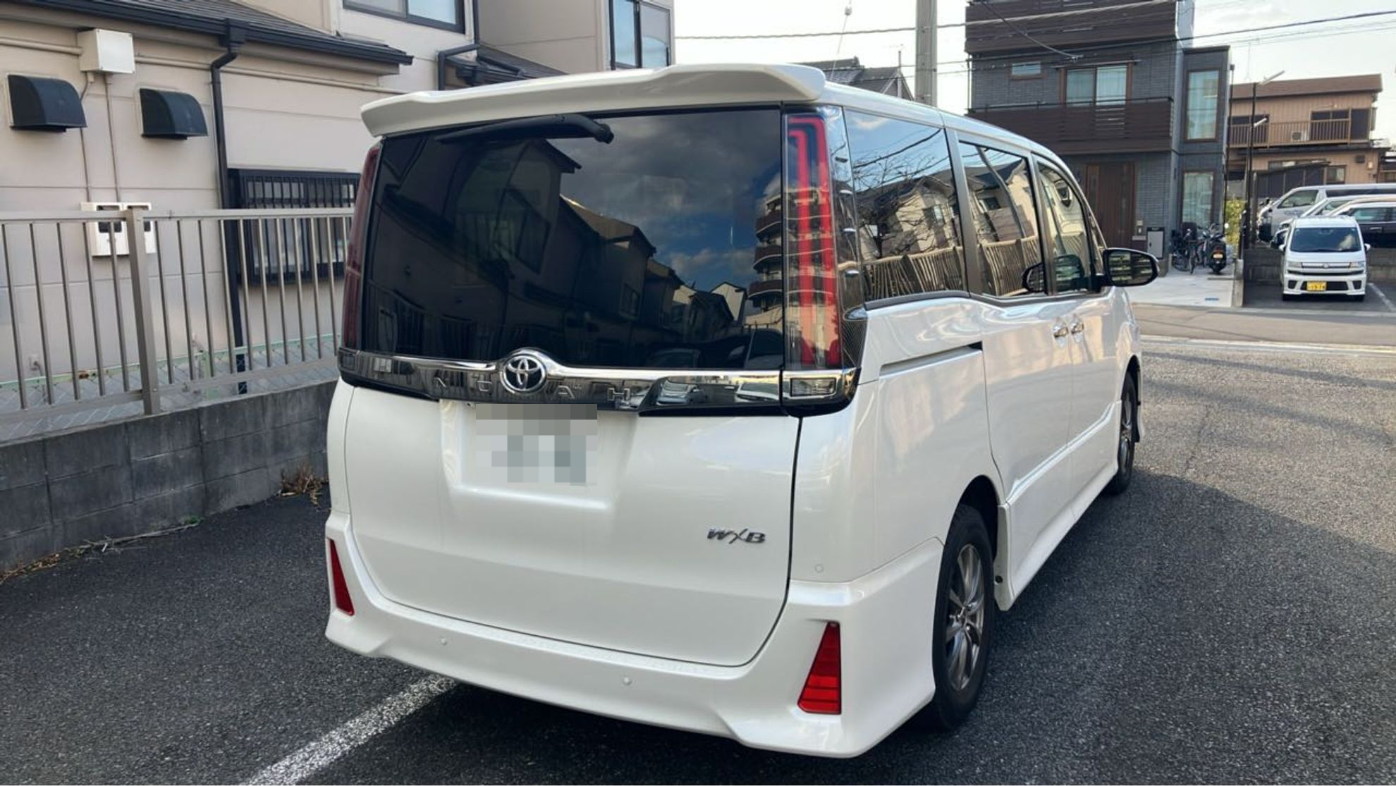 外装右後