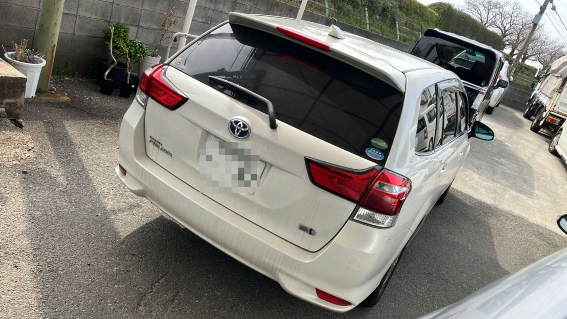 外装右後